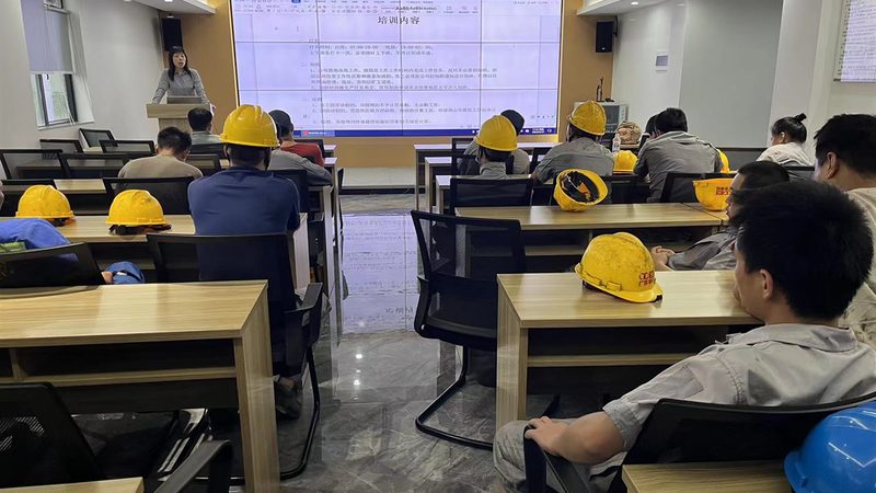 上海叉车证复审地点：了解流程，确保合规